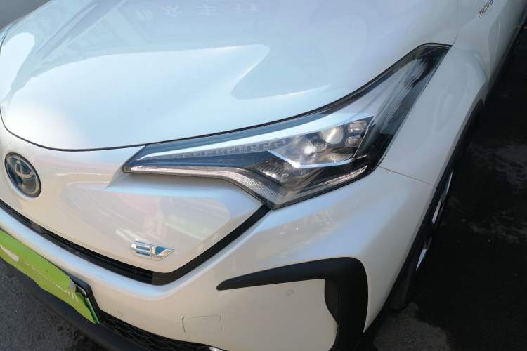 Used Toyota C-HR EV 2020 Deluxe Sunroof Edition Left Front Headlight