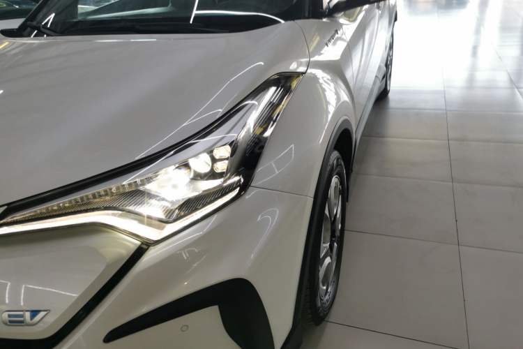 Used Toyota C-HR EV 2020 Deluxe Sunroof Edition Left Front Headlight