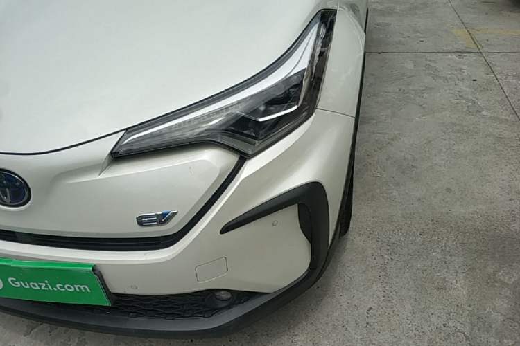 Used Toyota C-HR EV 2020 Deluxe Sunroof Edition Left Front Headlight