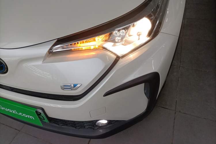 Used Toyota C-HR EV 2020 Luxury Sunroof Edition Left Front Headlight