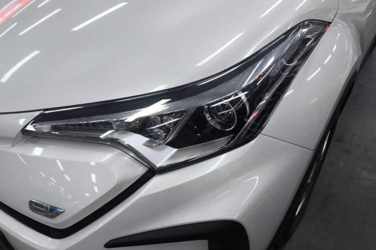 Used Toyota C-HR EV 2020 Luxury Sunroof Edition Left Front Headlight