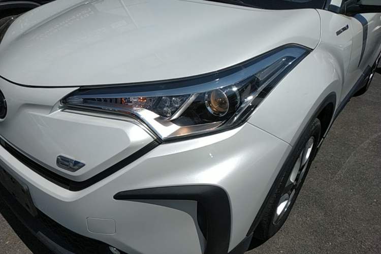 Used Toyota C-HR EV 2020 Luxury Sunroof Edition Left Front Headlight