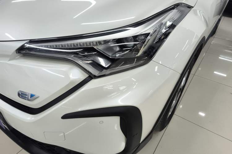 Used Toyota C-HR EV 2020 Deluxe Sunroof Edition Left Front Headlight
