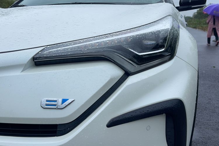 Used Toyota C-HR EV 2020 Deluxe Sunroof Edition Left Front Headlight