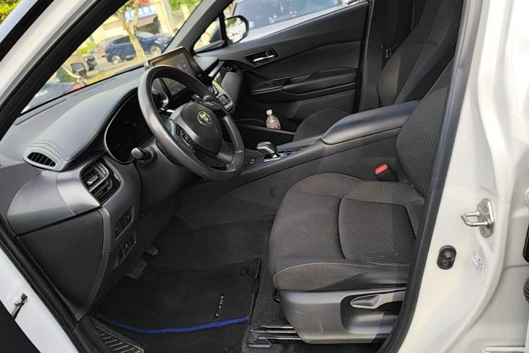 Used Toyota C-HR EV 2020 Leading Edition Left Front Seat
