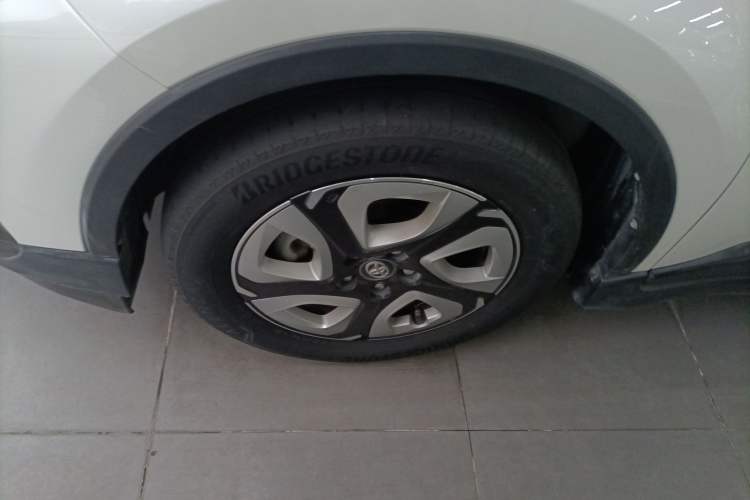 Used Toyota C-HR EV 2020 Luxury Sunroof Edition Left Front Wheel Hub