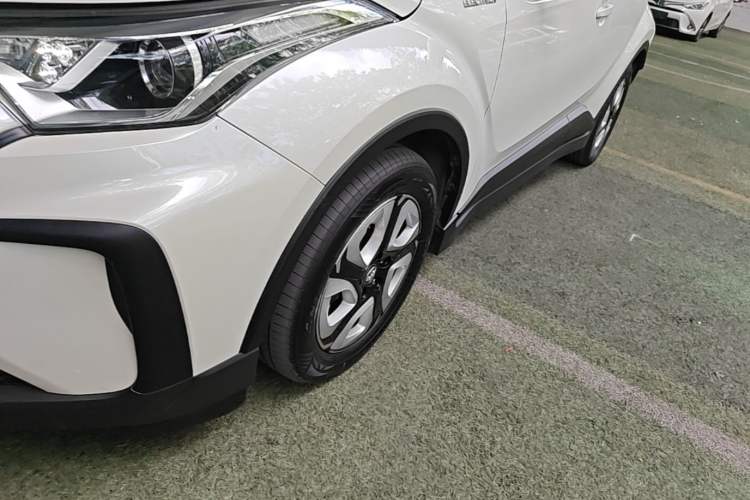 Used Toyota C-HR EV 2020 Leading Edition Left Front Wheel Hub