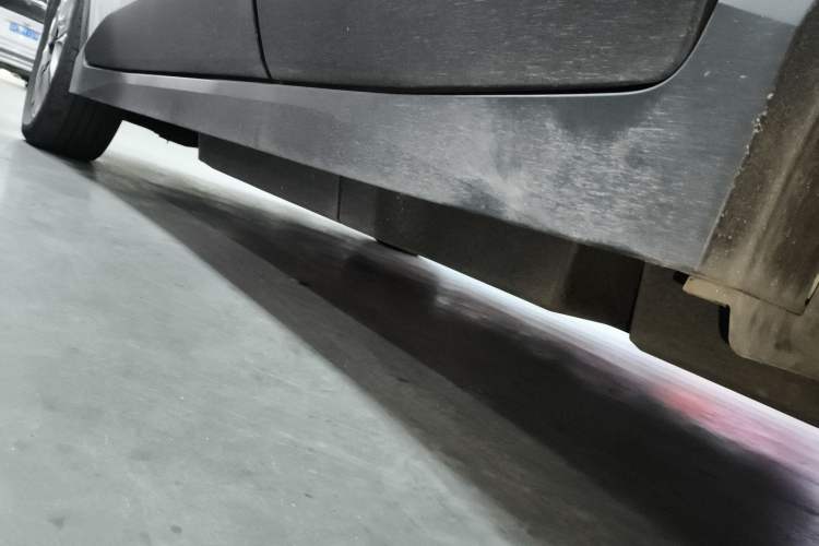 Used Toyota C-HR EV 2020 Luxury Sunroof Edition Left Side Sill
