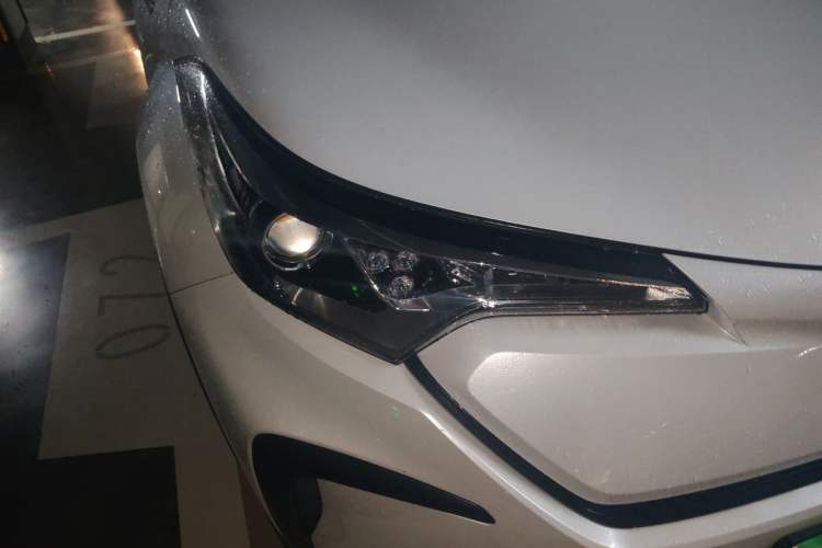 Used Toyota C-HR EV 2020 Leading Edition Right Front Headlight