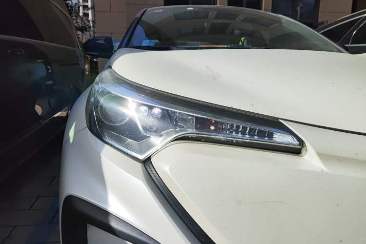 Used Toyota C-HR EV 2020 Leading Edition Right Front Headlight
