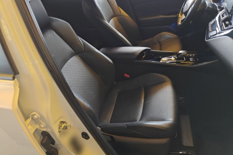 Used Toyota C-HR EV 2020 Deluxe Sunroof Edition Right Front Seat