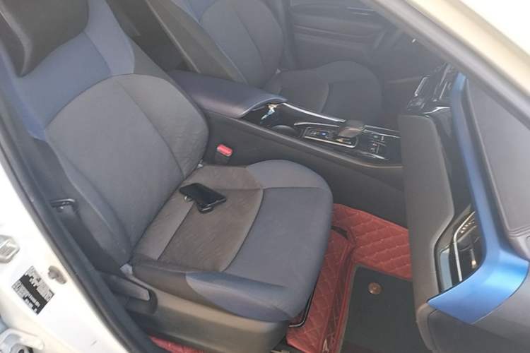 Used Toyota C-HR EV 2020 Luxury Sunroof Edition Right Front Seat