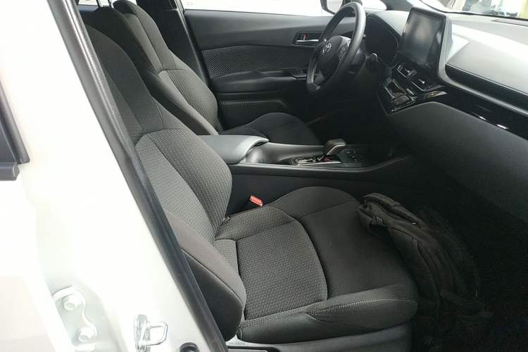 Used Toyota C-HR EV 2020 Leading Edition Right Front Seat
