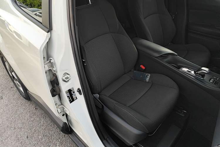 Used Toyota C-HR EV 2020 Leading Edition Right Front Seat