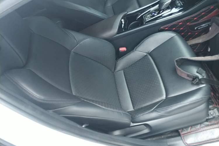 Used Toyota C-HR EV 2020 Deluxe Sunroof Edition Right Front Seat