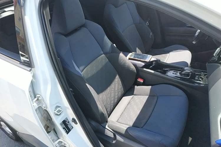 Used Toyota C-HR EV 2020 Luxury Sunroof Edition Right Front Seat