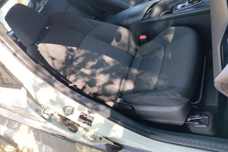 Used Toyota C-HR EV 2020 Leading Edition Right Front Seat