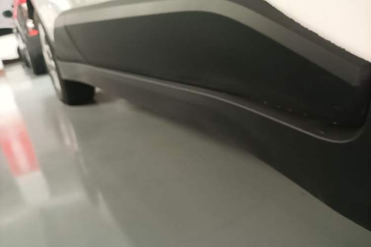 Used Toyota C-HR EV 2020 Luxury Sunroof Edition Right Side Sill