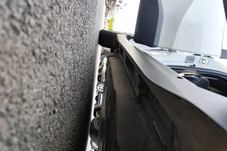 Used Toyota C-HR EV 2020 Leading Edition Right Side Sill
