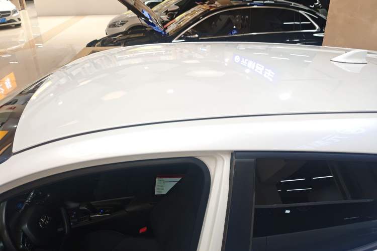 Used Toyota C-HR EV 2020 Leading Edition Roof
