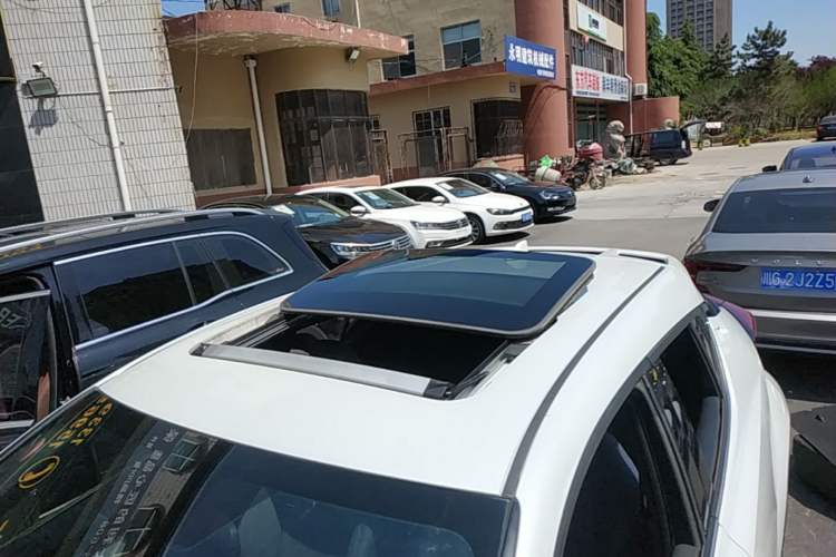 Used Toyota C-HR EV 2020 Luxury Sunroof Edition Roof