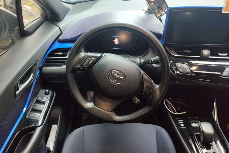 Used Toyota C-HR EV 2020 Luxury Sunroof Edition Steering Wheel