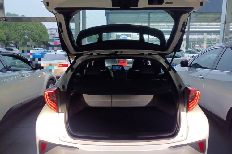 Used Toyota C-HR EV 2020 Deluxe Sunroof Edition Trunk