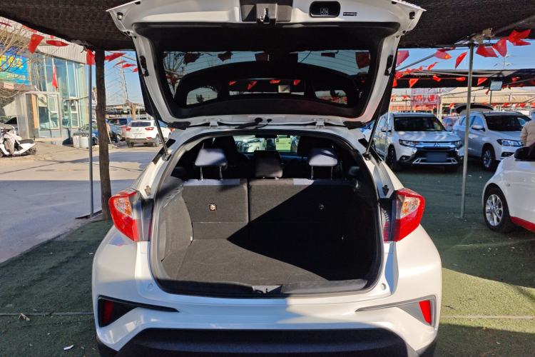 Used Toyota C-HR EV 2020 Luxury Sunroof Edition Trunk