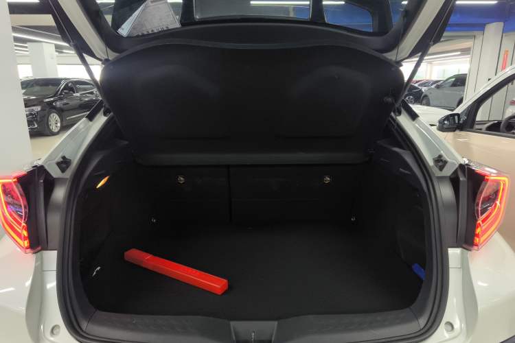 Used Toyota C-HR EV 2020 Deluxe Sunroof Edition Trunk