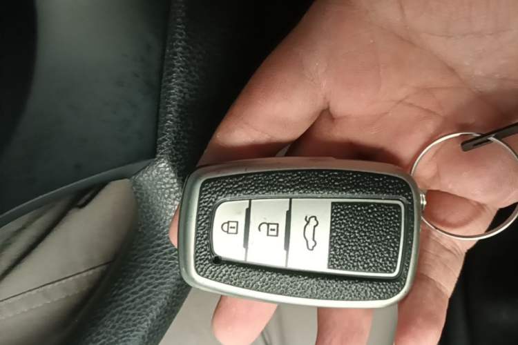 Used Toyota C-HR EV 2020 Luxury Sunroof Edition Vehicle Key