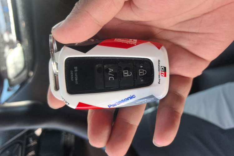 Used Toyota C-HR EV 2020 Luxury Sunroof Edition Vehicle Key