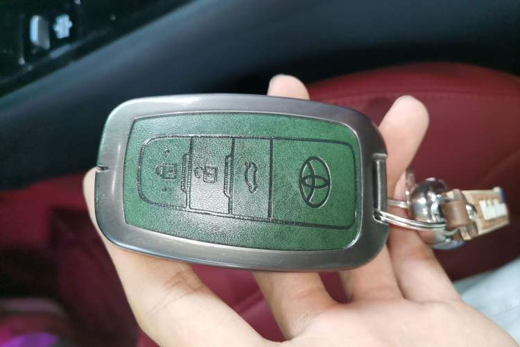 Used Toyota C-HR EV 2020 Luxury Sunroof Edition Vehicle Key