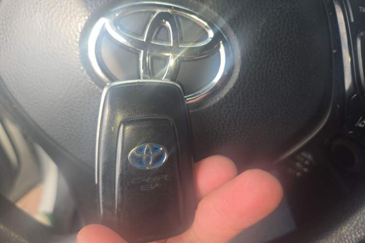Used Toyota C-HR EV 2020 Luxury Sunroof Edition Vehicle Key