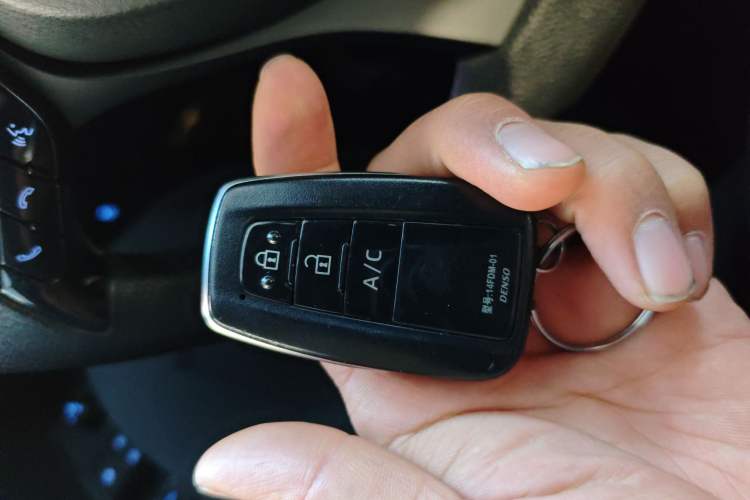 Used Toyota C-HR EV 2020 Luxury Sunroof Edition Vehicle Key