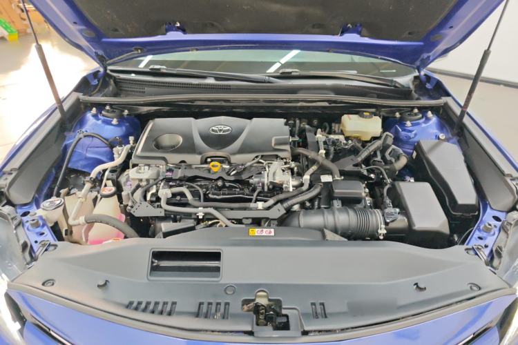 Used Toyota Camry 2019 Dual-Engine 2.5 HG Luxury Edition China V Standard Engine Bay