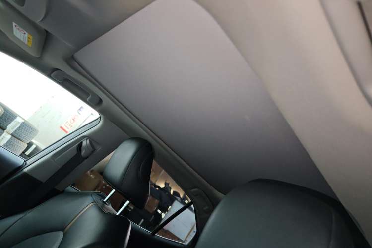 Used Toyota Camry 2019 Dual-Engine 2.5 HG Luxury Edition China V Standard Headliner