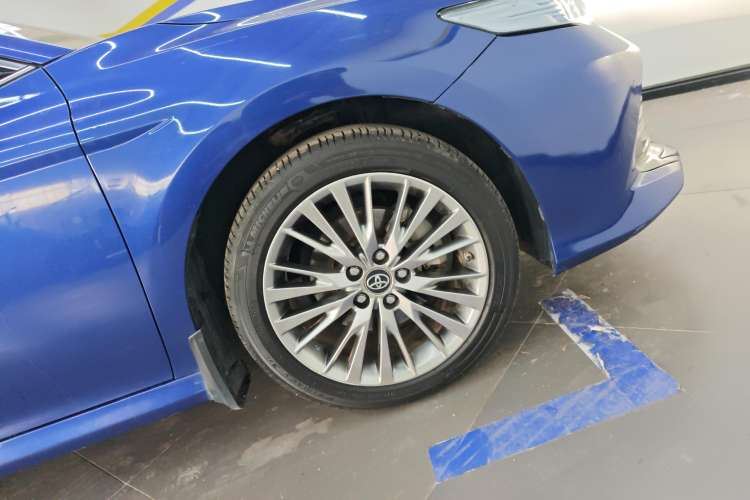 Used Toyota Camry 2019 Dual-Engine 2.5 HG Luxury Edition China V Standard Right Front Wheel Hub