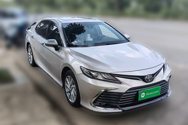 Used Toyota Camry 2021 2.0G Luxury Edition Front Right 45 Deg