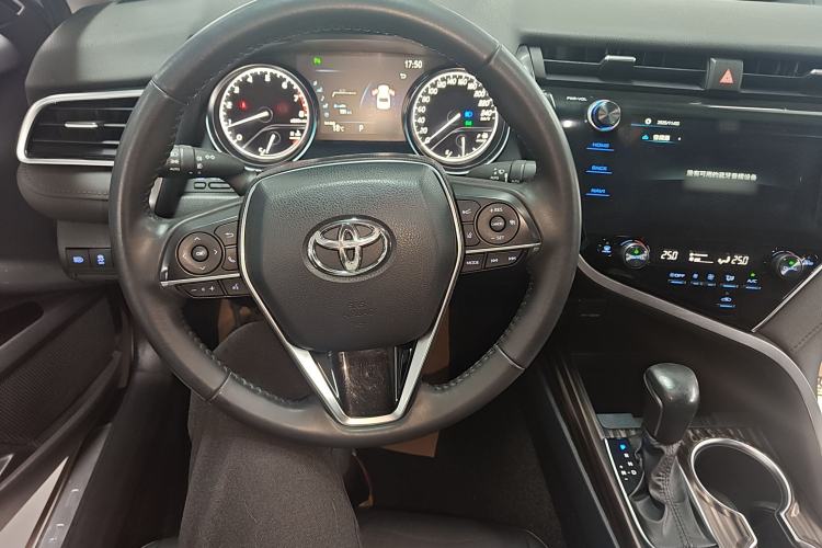 Used Toyota Camry 2019 Revised Version 2.0G Luxury Edition Steering Wheel