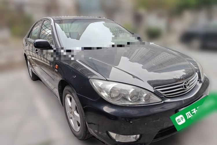 Used Toyota Camry 2005 2.4 Luxury Edition Front Right 45 Deg