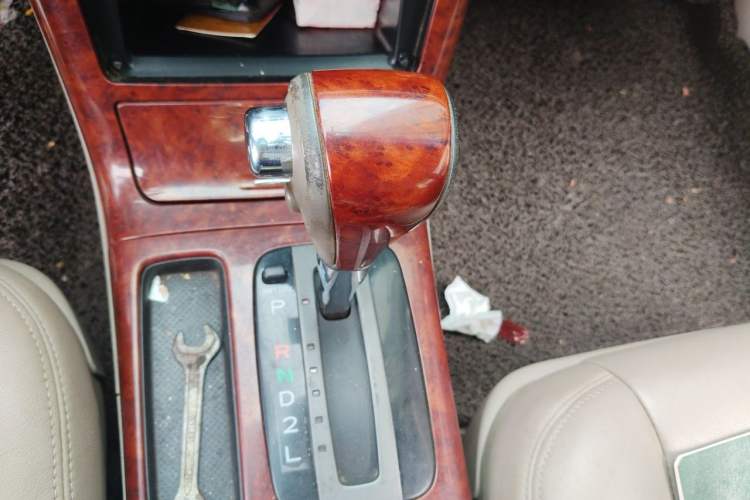 Used Toyota Camry 2005 2.4 Luxury Edition Gear Lever