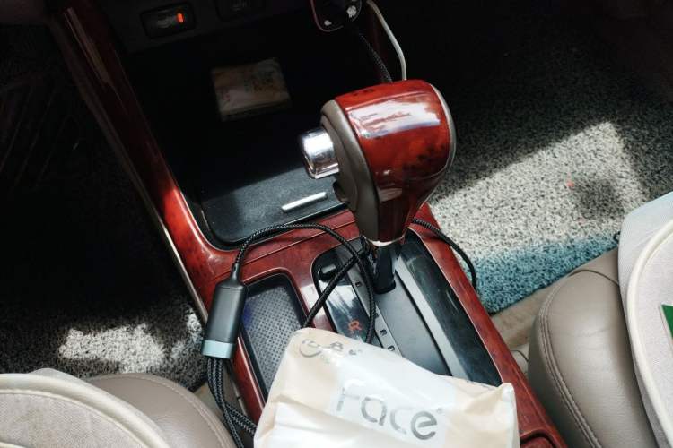 Used Toyota Camry 2005 2.4 Luxury Edition Gear Lever