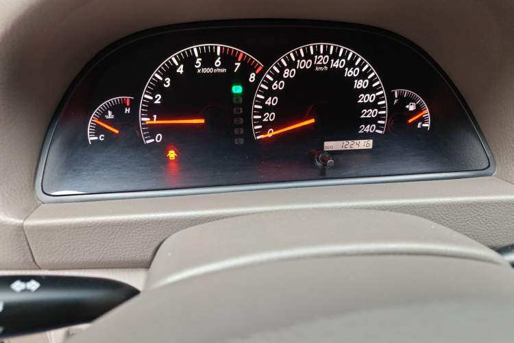 Used Toyota Camry 2005 2.4 Luxury Edition Instrument Cluster