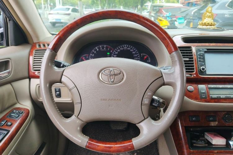 Used Toyota Camry 2005 2.4 Luxury Edition Steering Wheel