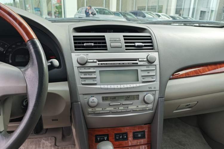 Used Toyota Camry 2006 200G Audio And AC Panel