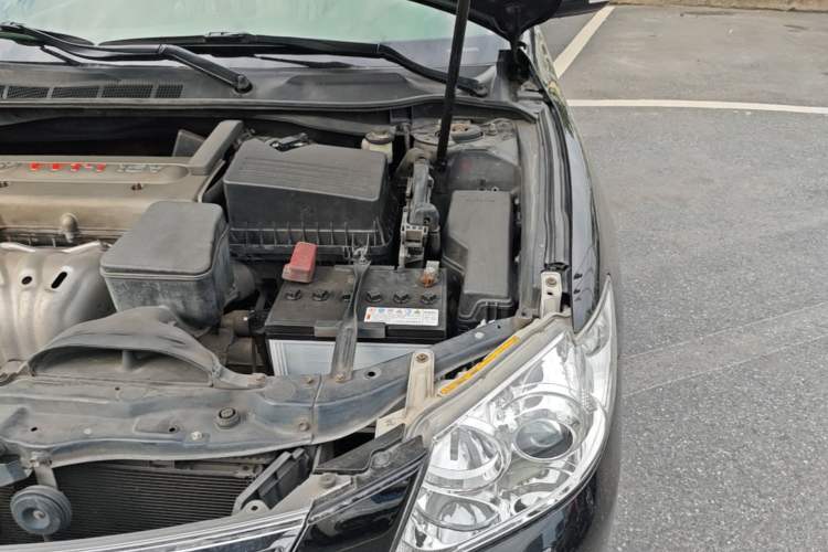 Used Toyota Camry 2006 200G Engine Bay Left
