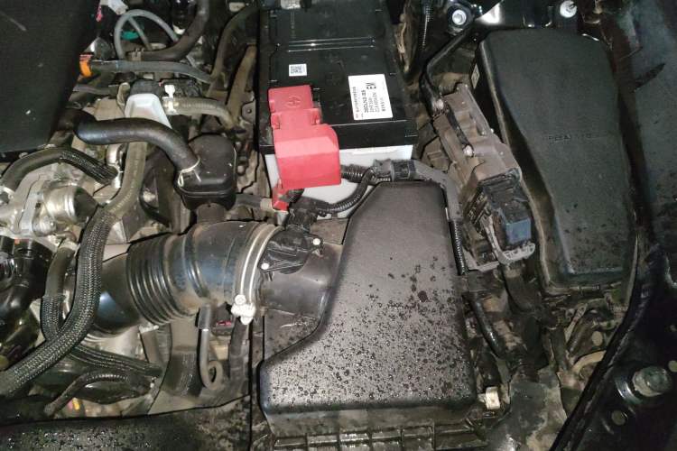 Used Toyota Camry 2006 240G Engine Bay Left