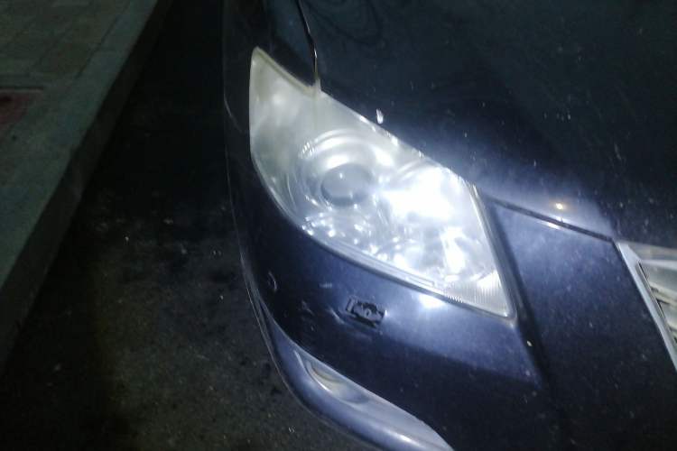 Used Toyota Camry 2006 240G Right Front Headlight