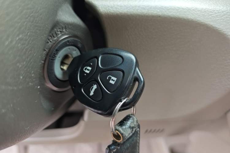 Used Toyota Camry 2006 200G Vehicle Key