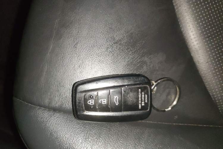 Used Toyota Camry 2006 240G Vehicle Key